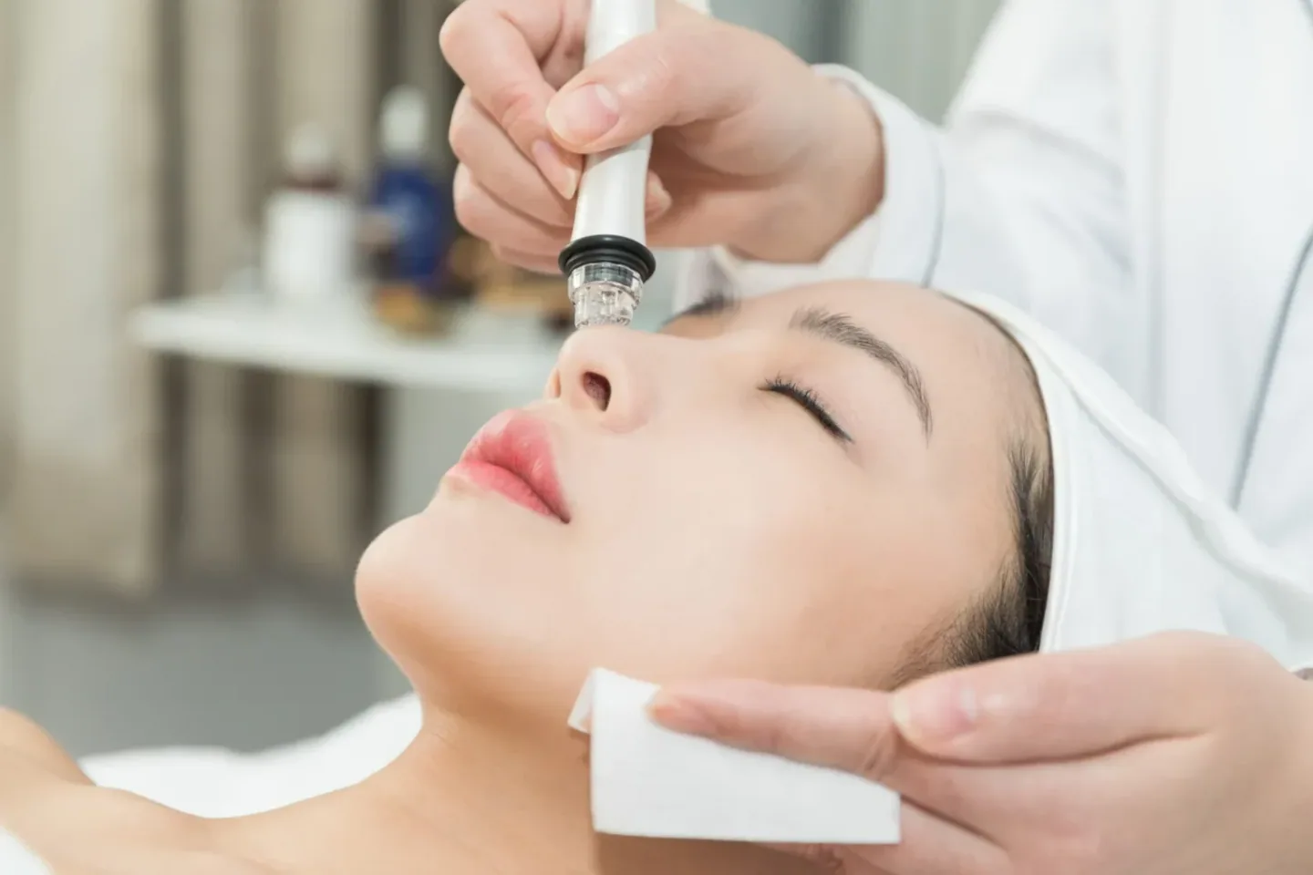 Aqua Peel Hydro Facial