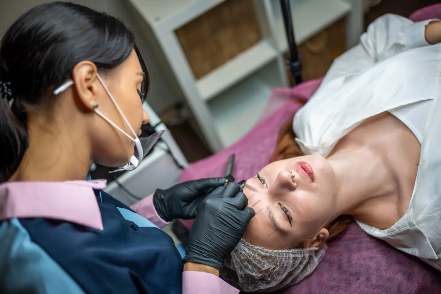 Koreanische semi-permanente Brauen